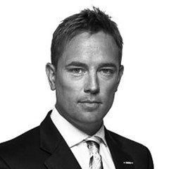 Speaker Simon Thomas